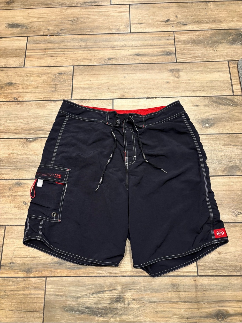 Vintage 2000s Quiksilver Black Boardshorts Red Mesh Trim Surf Trunks Size 35W